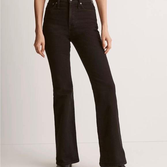 Madewell Flare Jeans - Size 28x30 Standard - Picture 2 of 6